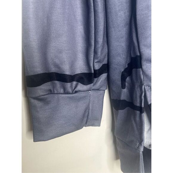 Women Gray & Black Full Blouse with splits on each side - Picture 4 of 8